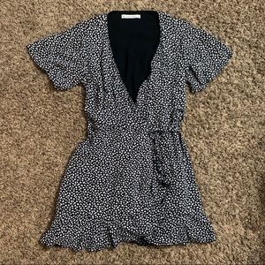 Abercrombie & Fitch Black and White Wrap Dress